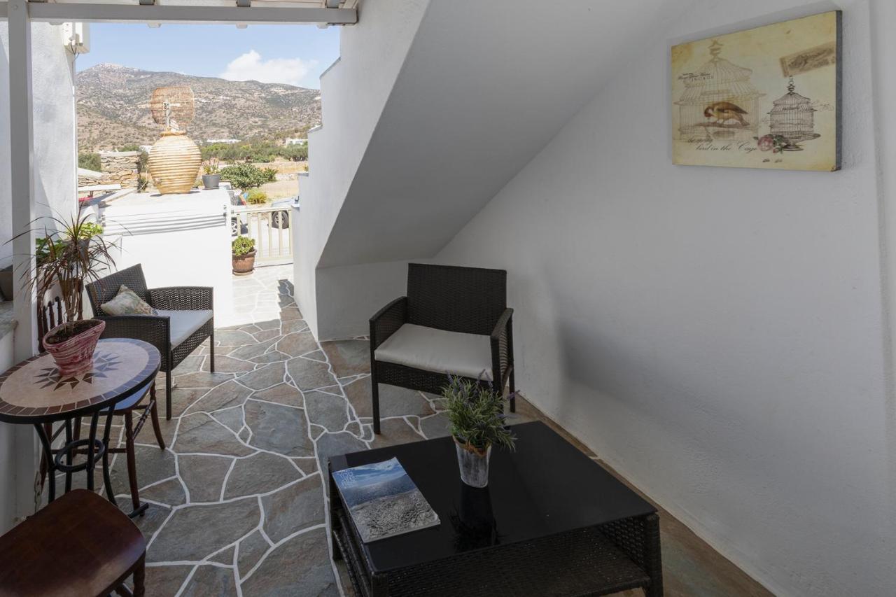 Pension Moschoula Platis Gialos  Bagian luar foto
