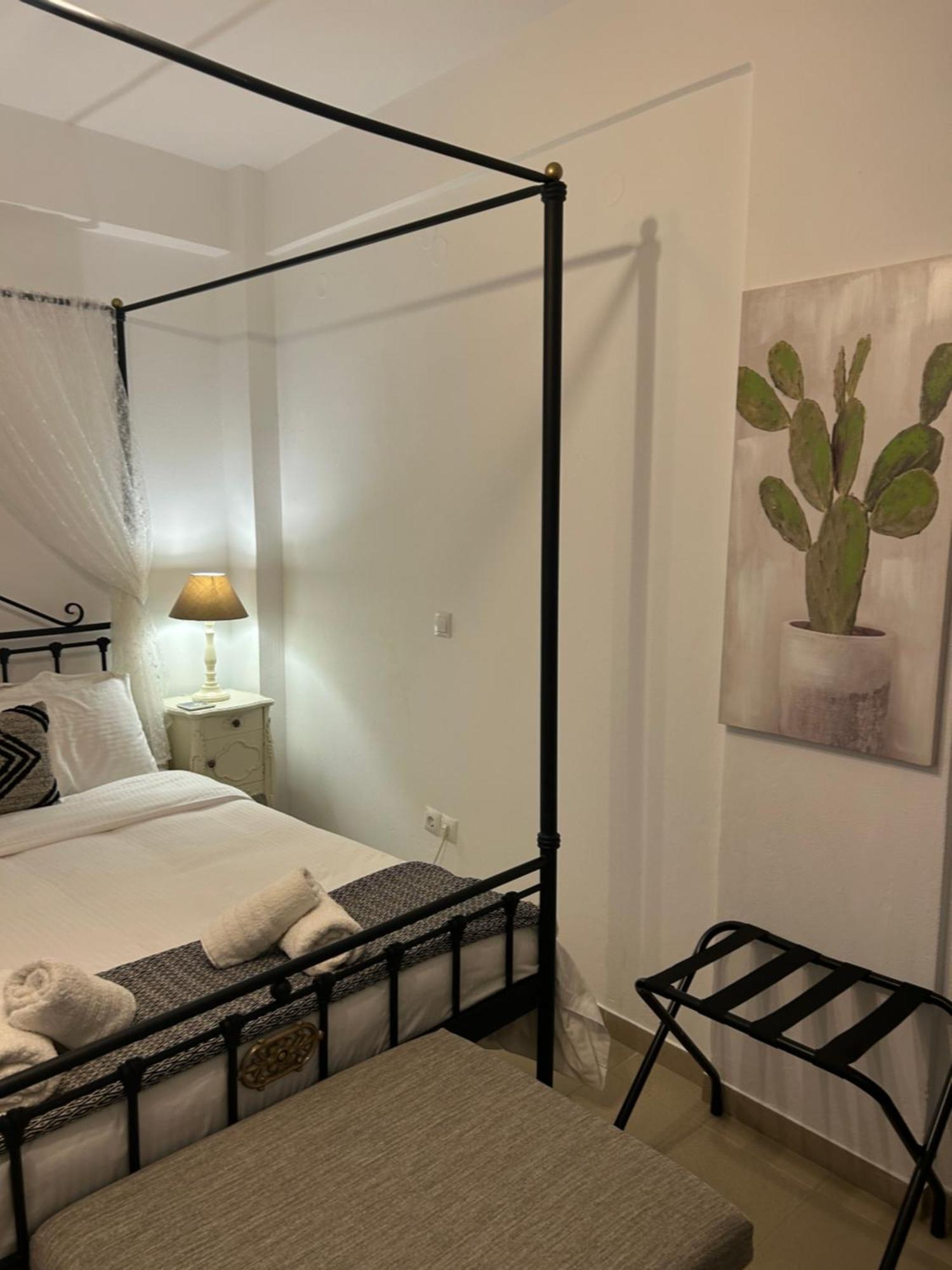 Pension Moschoula Platis Gialos  Bagian luar foto