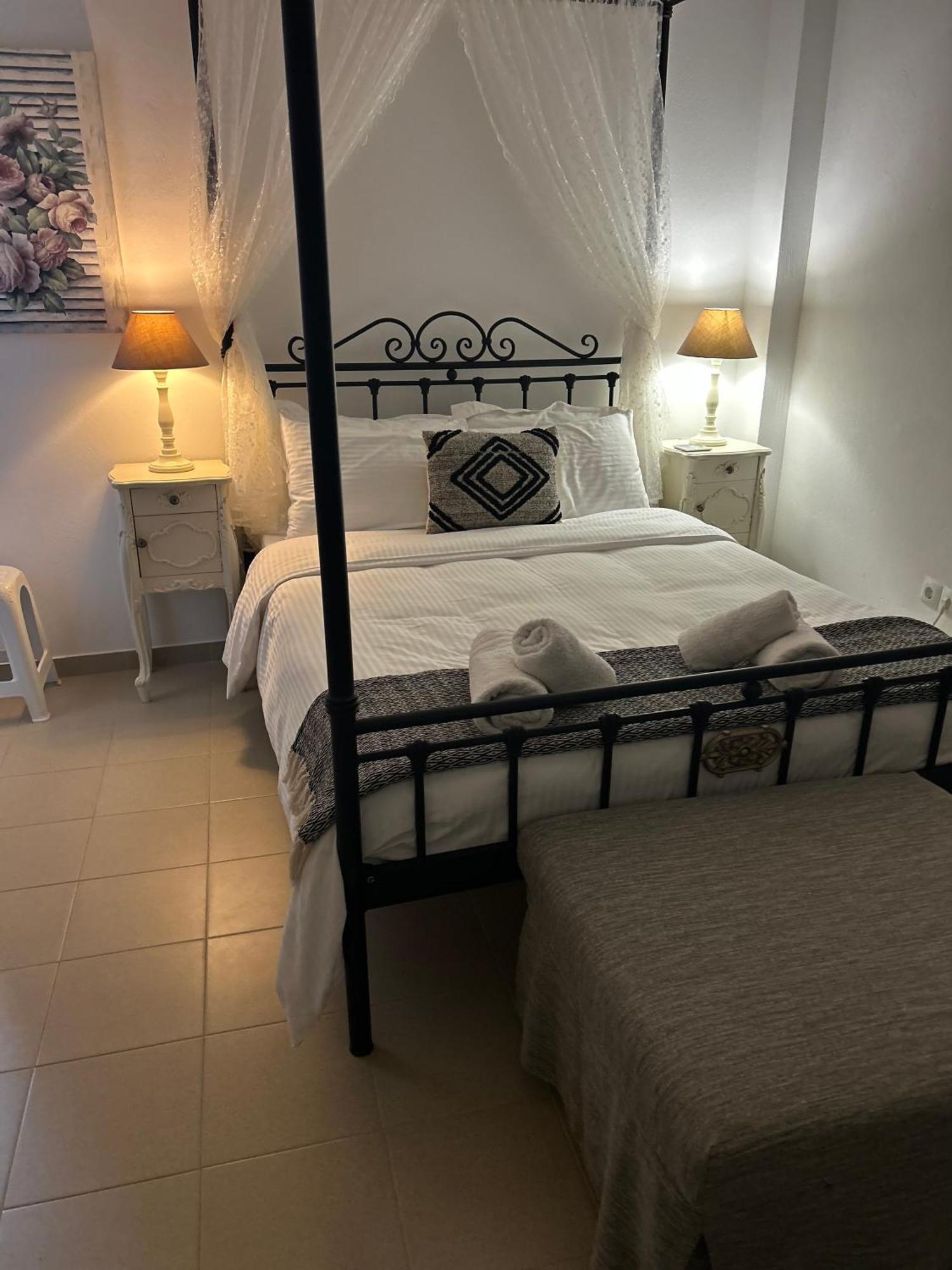 Pension Moschoula Platis Gialos  Bagian luar foto